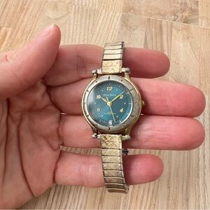 Vintage Hugo Maxx ladies green teal dial gold plated watch NEW BATTERY